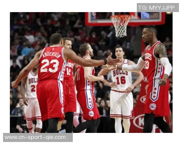 尼克斯与山猫激战正酣球迷期待精彩对决与惊喜表现